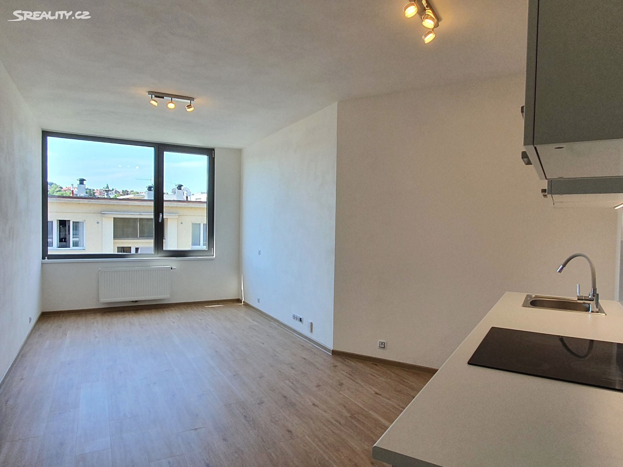 Pronájem bytu 1+kk 32 m², Na Petynce, Praha 6 - Břevnov