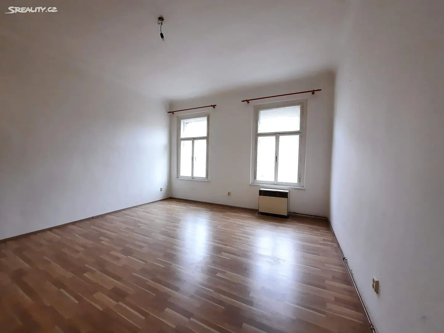 Pronájem bytu 1+kk 32 m², Korunní, Praha 3 - Vinohrady
