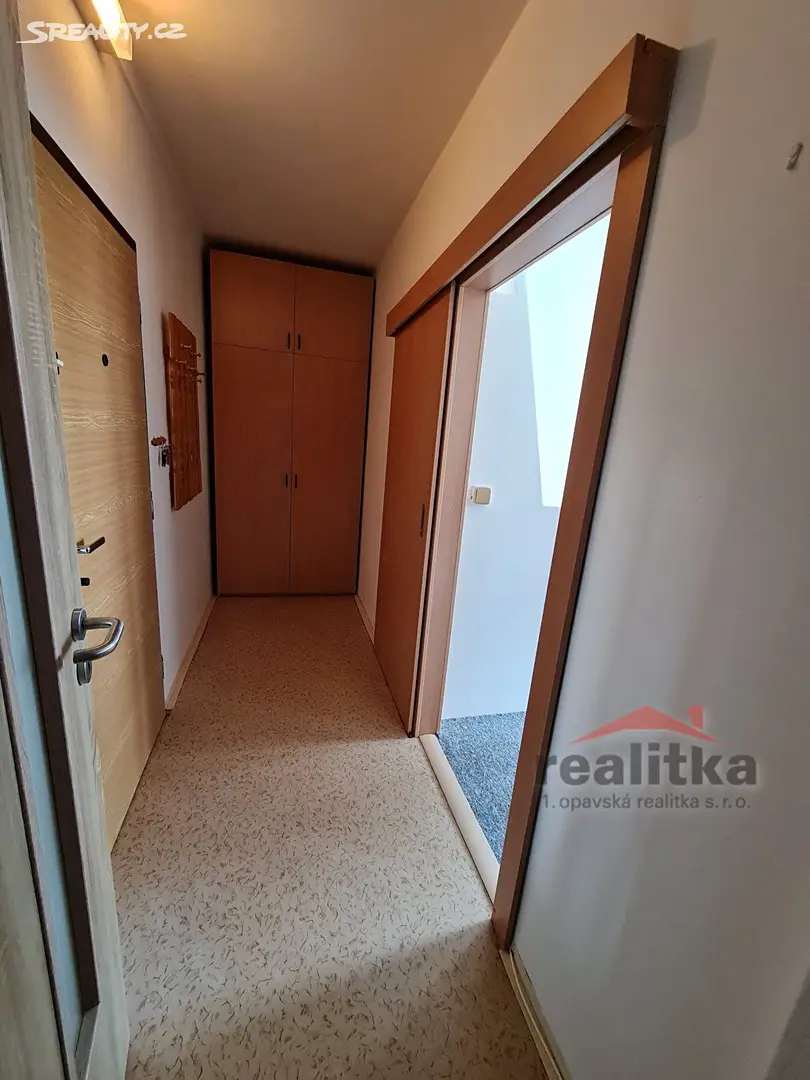 Pronájem bytu 2+1 44 m², Vrchní, Opava - Kateřinky