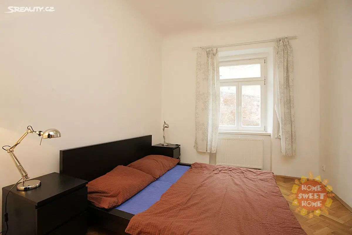 Pronájem bytu 2+1 45 m², Kateřinská, Praha 2 - Nové Město