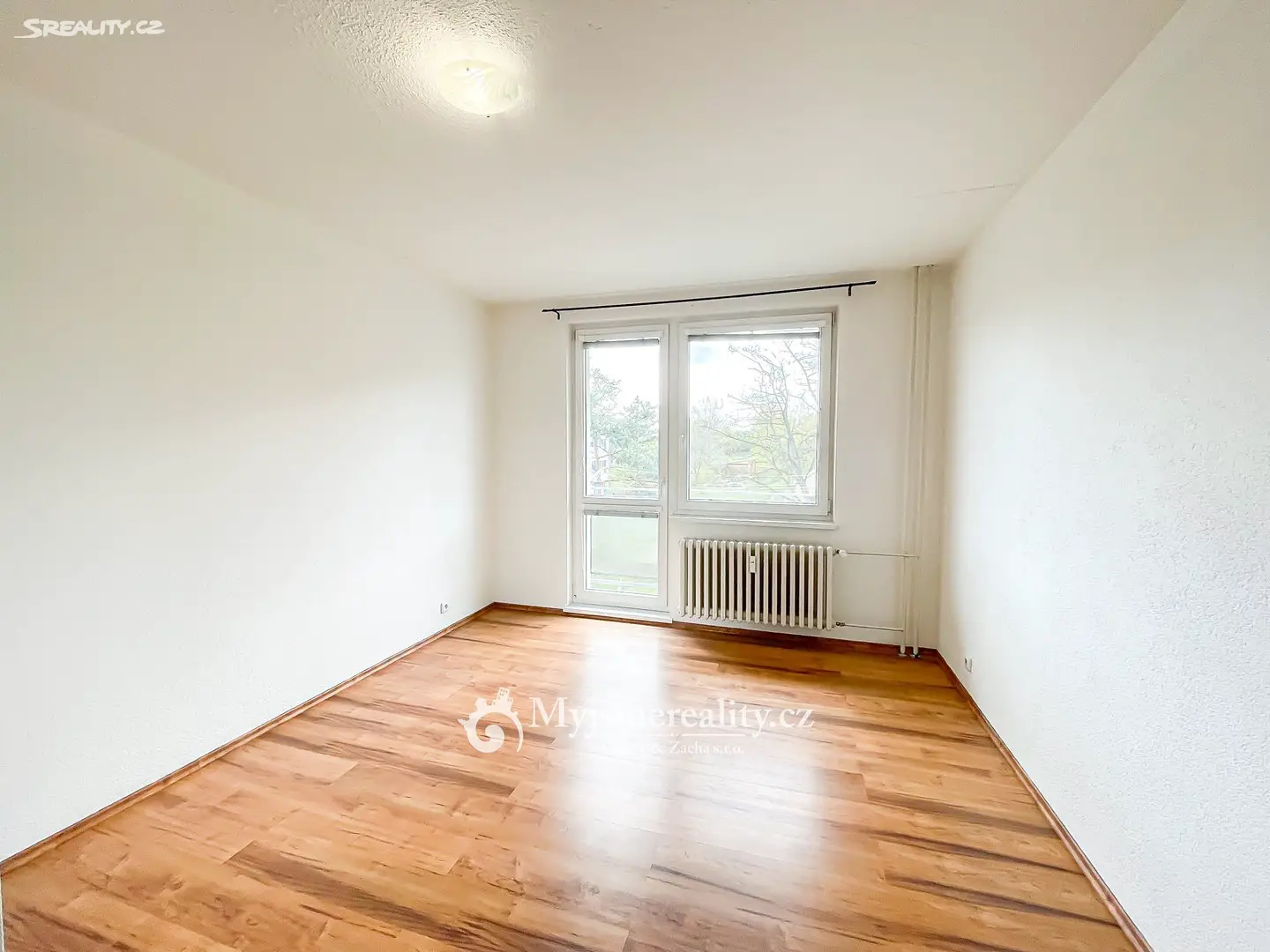Pronájem bytu 2+1 60 m², Vídeňská třída, Znojmo