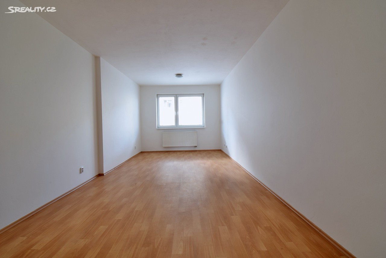 Pronájem bytu 2+kk 55 m², Bratří Žůrků, Brno - Komárov