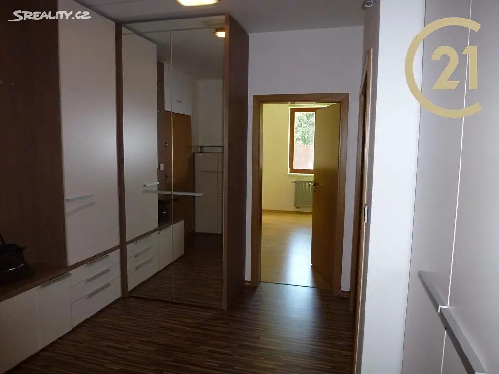Pronájem bytu 4+kk 88 m², Husitská, Praha 3 - Žižkov