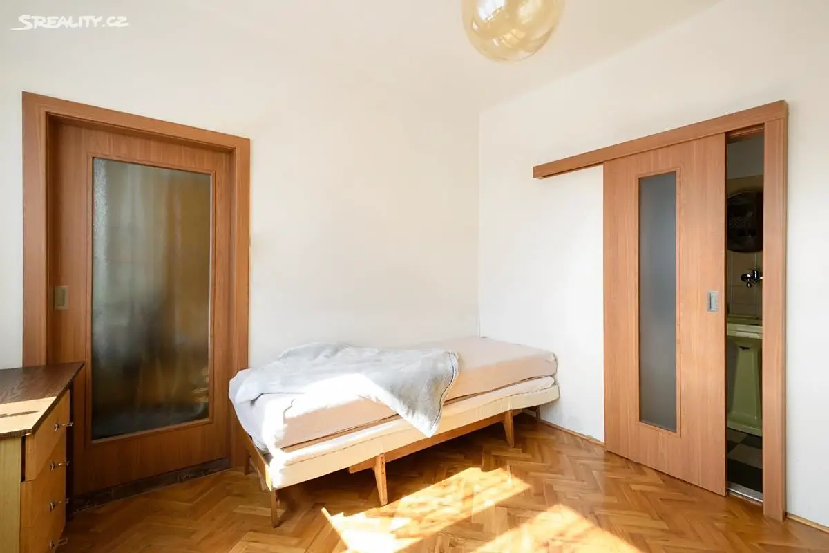 Prodej bytu 3+1 60 m², Podhorská, Praha 5 - Motol