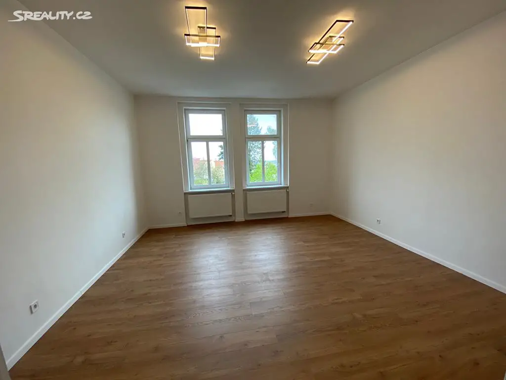 Prodej bytu 3+kk 83 m², Fučíkova, Dobrovice