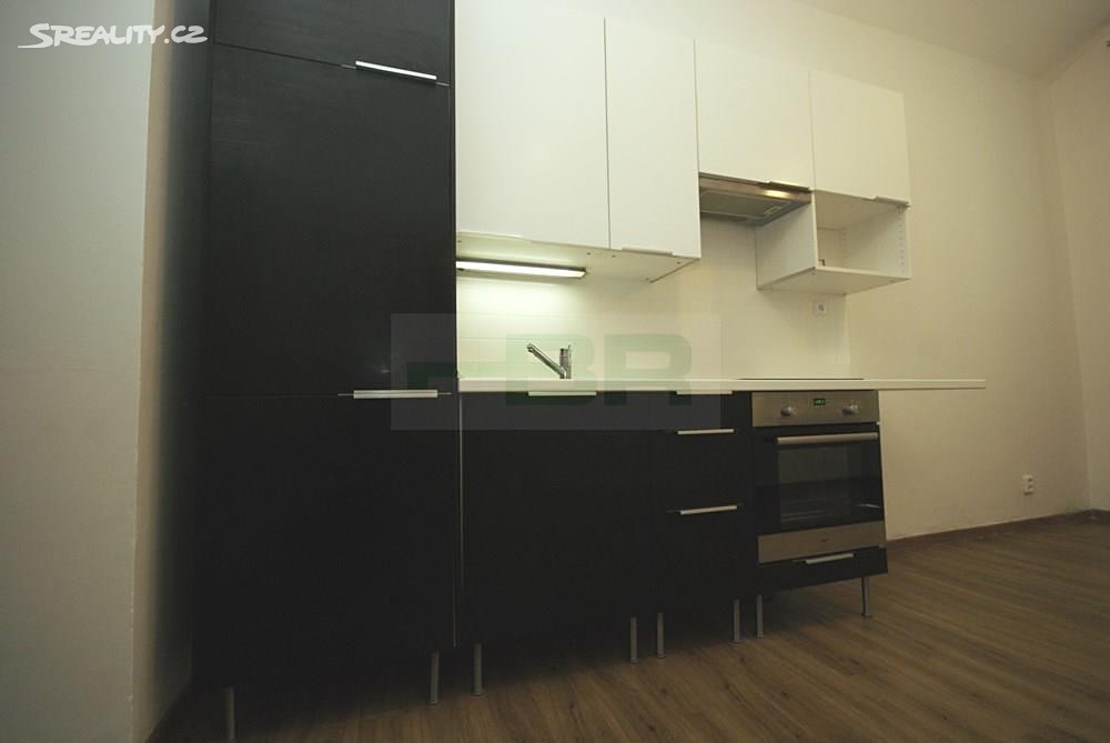 Prodej bytu atypické 38 m², Dalimilova, Praha 3 - Žižkov