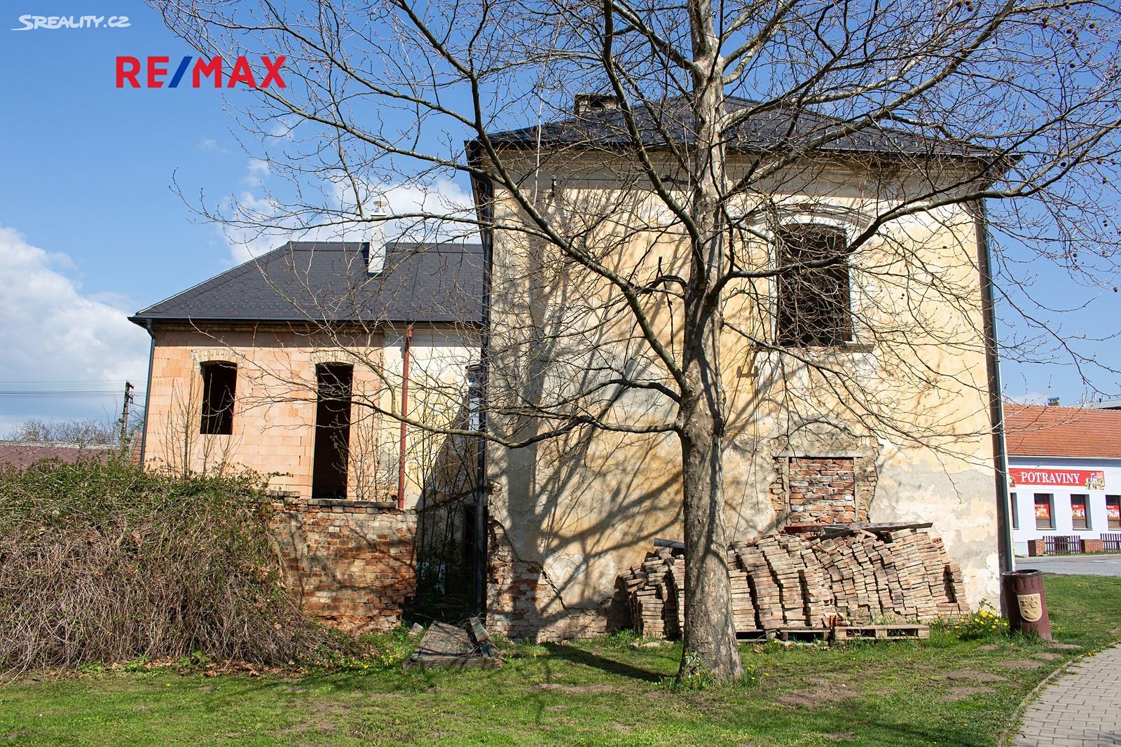 Prodej  rodinného domu 350 m², pozemek 421 m², Bohdalice-Pavlovice - Bohdalice, okres Vyškov