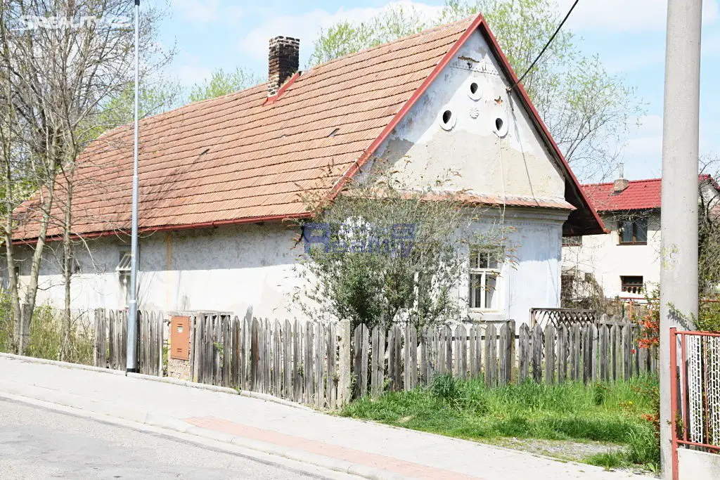 Prodej  rodinného domu 90 m², pozemek 385 m², Dolní Roveň, okres Pardubice