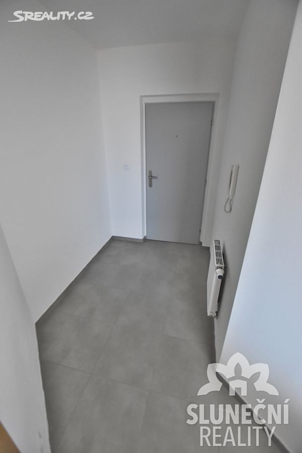 Pronájem bytu 1+kk 45 m², Sadová, Uherské Hradiště - Sady