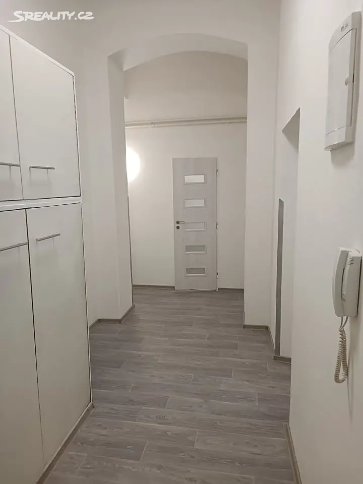 Pronájem bytu 3+1 88 m², Lidická, Opava - Předměstí
