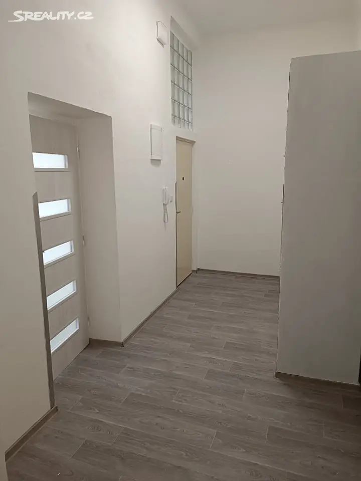 Pronájem bytu 3+1 88 m², Lidická, Opava - Předměstí
