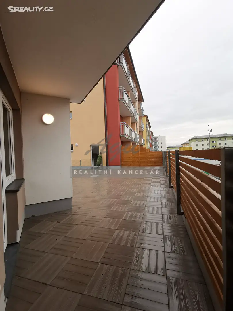 Pronájem bytu 3+kk 122 m², Šlapanice, okres Brno-venkov