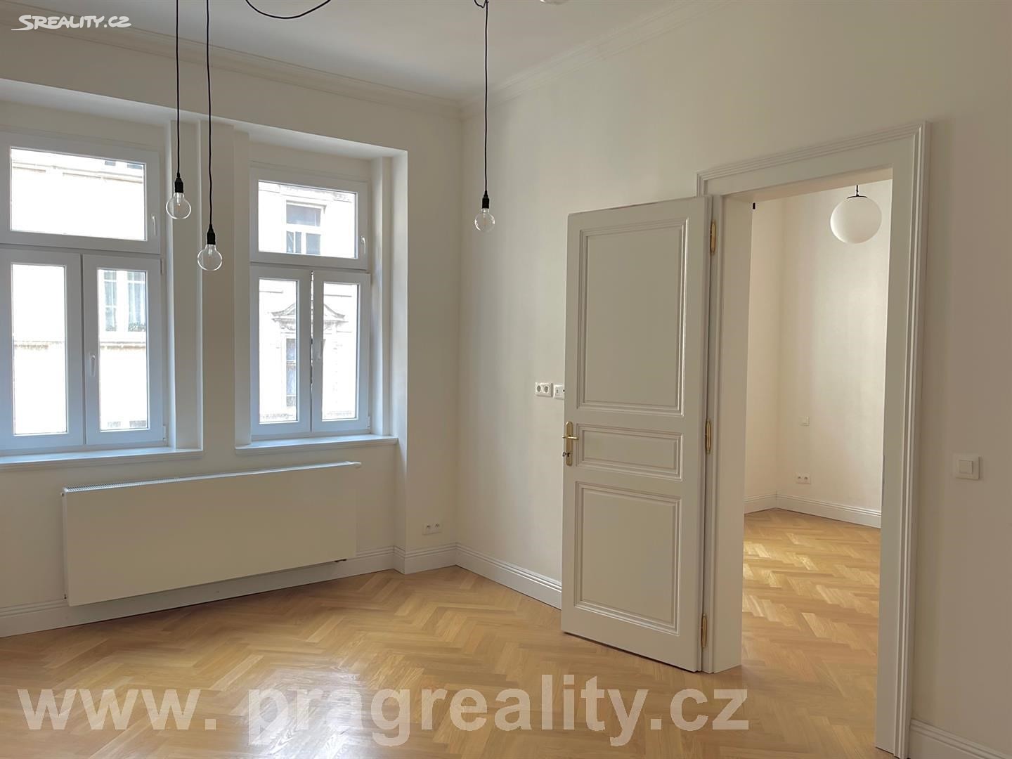Pronájem bytu 4+1 84 m², Přibyslavská, Praha 3 - Žižkov