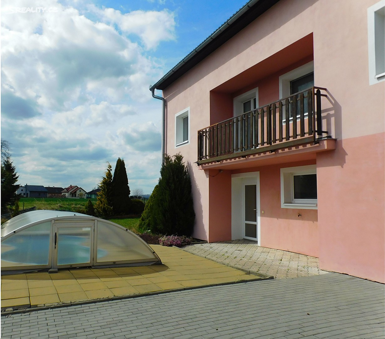 Prodej  rodinného domu 390 m², pozemek 2 773 m², Ždírec, okres Jihlava