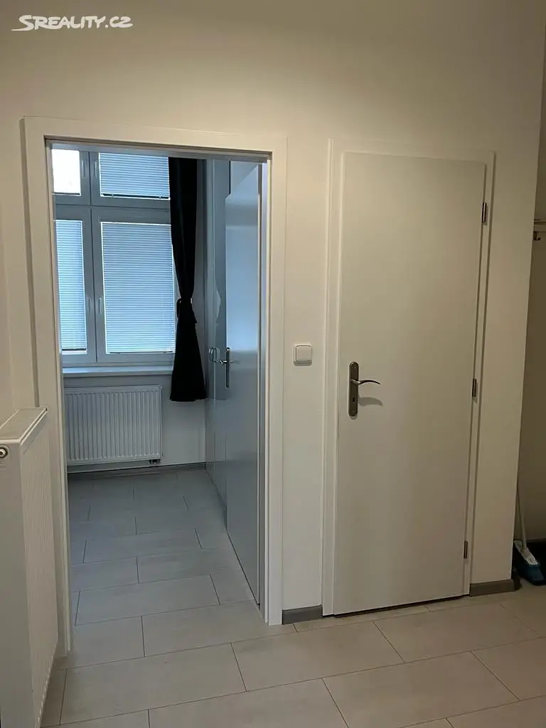 Pronájem bytu 2+kk 50 m², Komenského, Opava - Předměstí