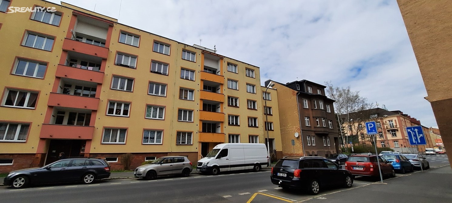 Prodej bytu 3+1 75 m², Valdštejnova, Cheb