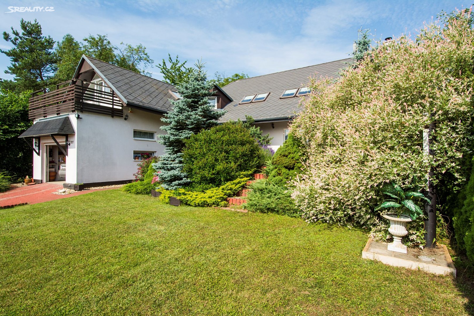 Prodej  rodinného domu 309 m², pozemek 740 m², Východní, Březová-Oleško - Oleško