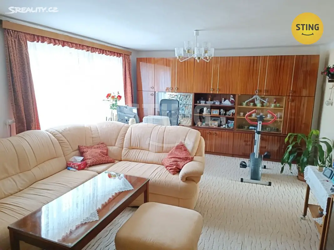 Prodej  rodinného domu 220 m², pozemek 510 m², Zahradní, Křelov-Břuchotín - Křelov