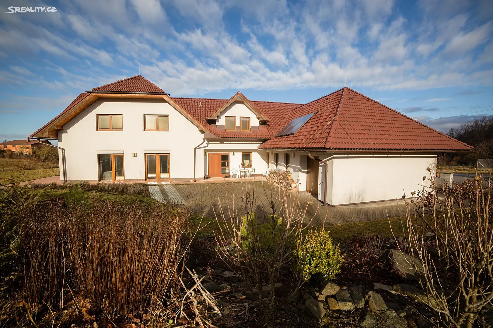 Prodej  rodinného domu 420 m², pozemek 7 000 m², Lhotka, okres Frýdek-Místek