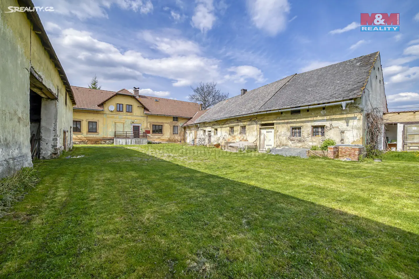 Prodej  rodinného domu 270 m², pozemek 2 873 m², Pláně, okres Plzeň-sever