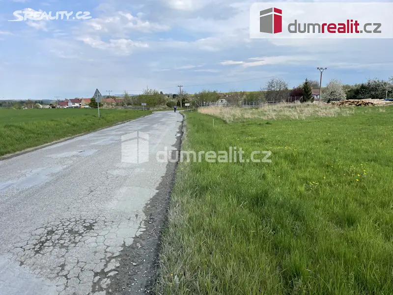 Prodej  stavebního pozemku 1 418 m², Bernartice, okres Benešov