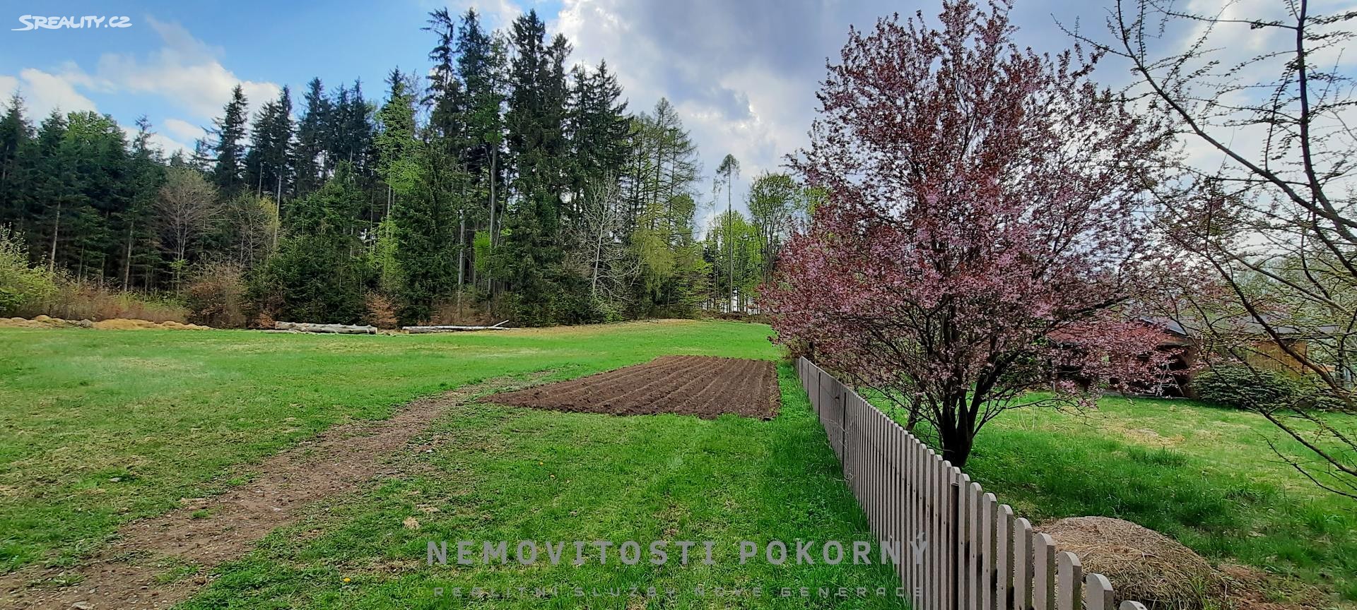 Prodej  stavebního pozemku 1 054 m², Střítež pod Křemešníkem, okres Pelhřimov