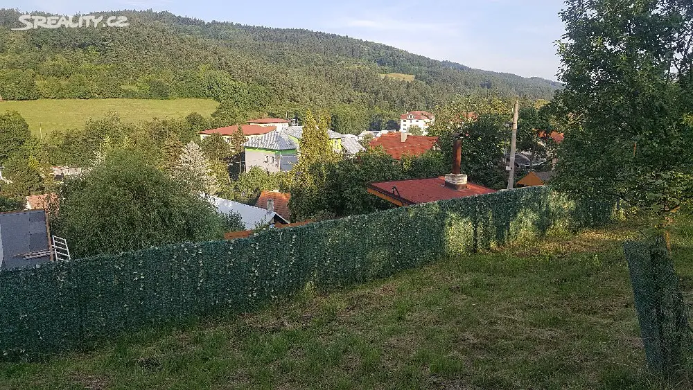 Prodej  stavebního pozemku 2 511 m², Valašské Klobouky, okres Zlín