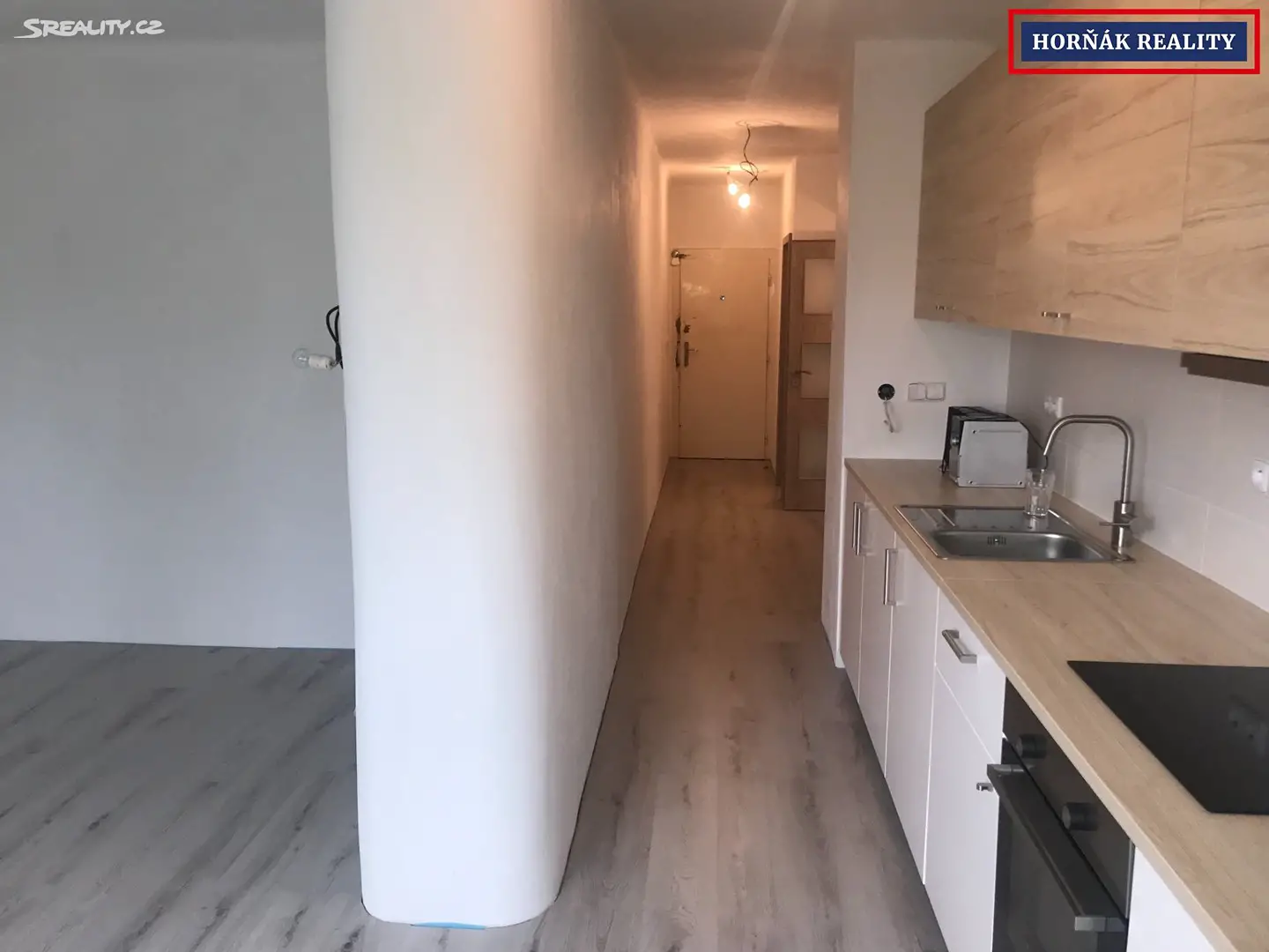 Pronájem bytu 1+kk 30 m², Zámecká, Bučovice