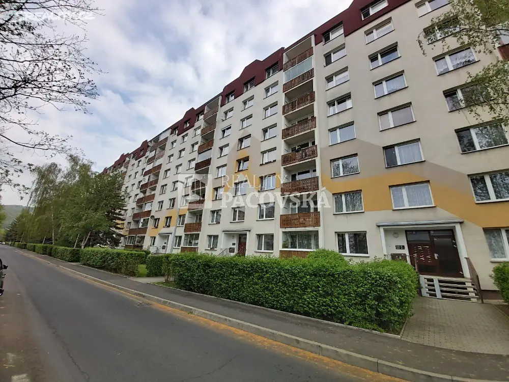 Pronájem bytu 1+1 36 m², Maková, Ústí nad Labem - Severní Terasa