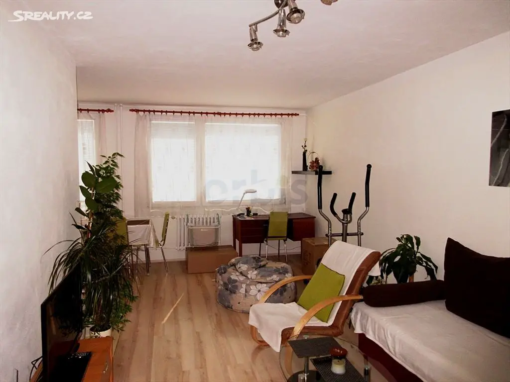 Pronájem bytu 3+1 67 m², V Lukách, Rakovník - Rakovník II