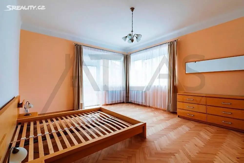 Pronájem bytu 4+1 150 m², Krocínovská, Praha 6 - Dejvice