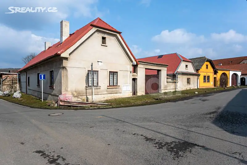 Prodej  rodinného domu 211 m², pozemek 1 309 m², Bykoš, okres Beroun