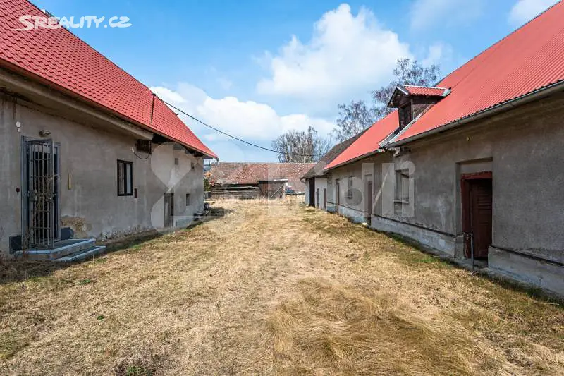 Prodej  rodinného domu 211 m², pozemek 1 309 m², Bykoš, okres Beroun