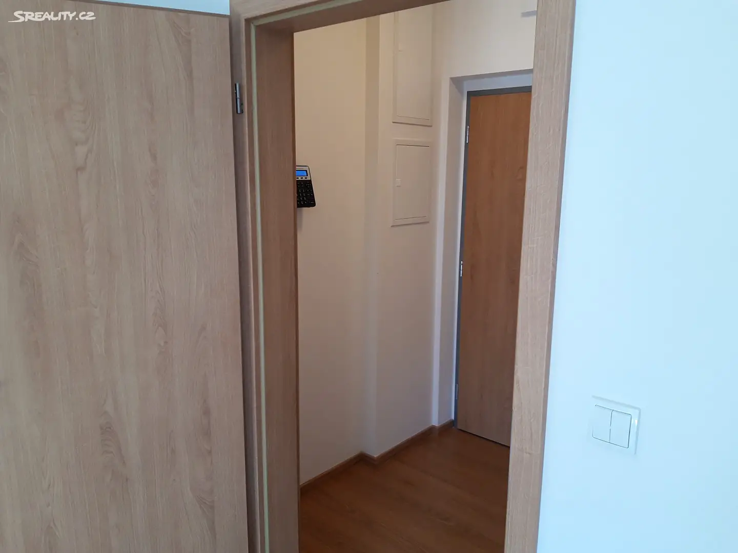 Pronájem bytu 1+kk 32 m², Fojtova, Praha 10 - Hostivař