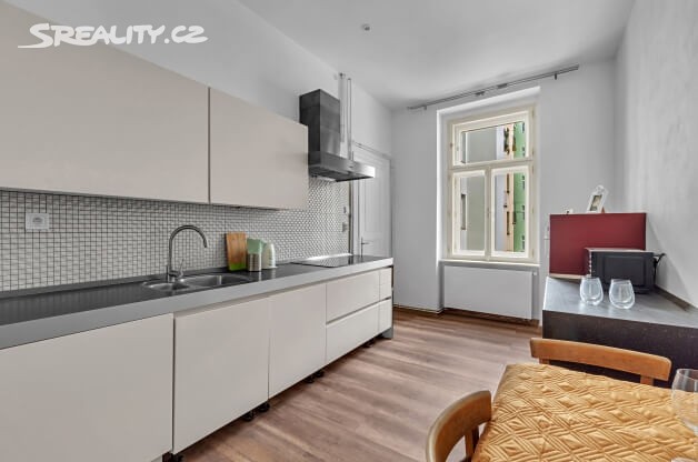 Pronájem bytu 2+1 70 m², Legerova, Praha
