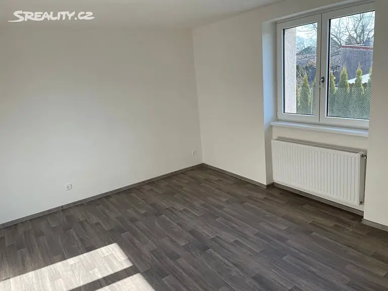 Pronájem bytu 3+kk 70 m², Světí, okres Hradec Králové