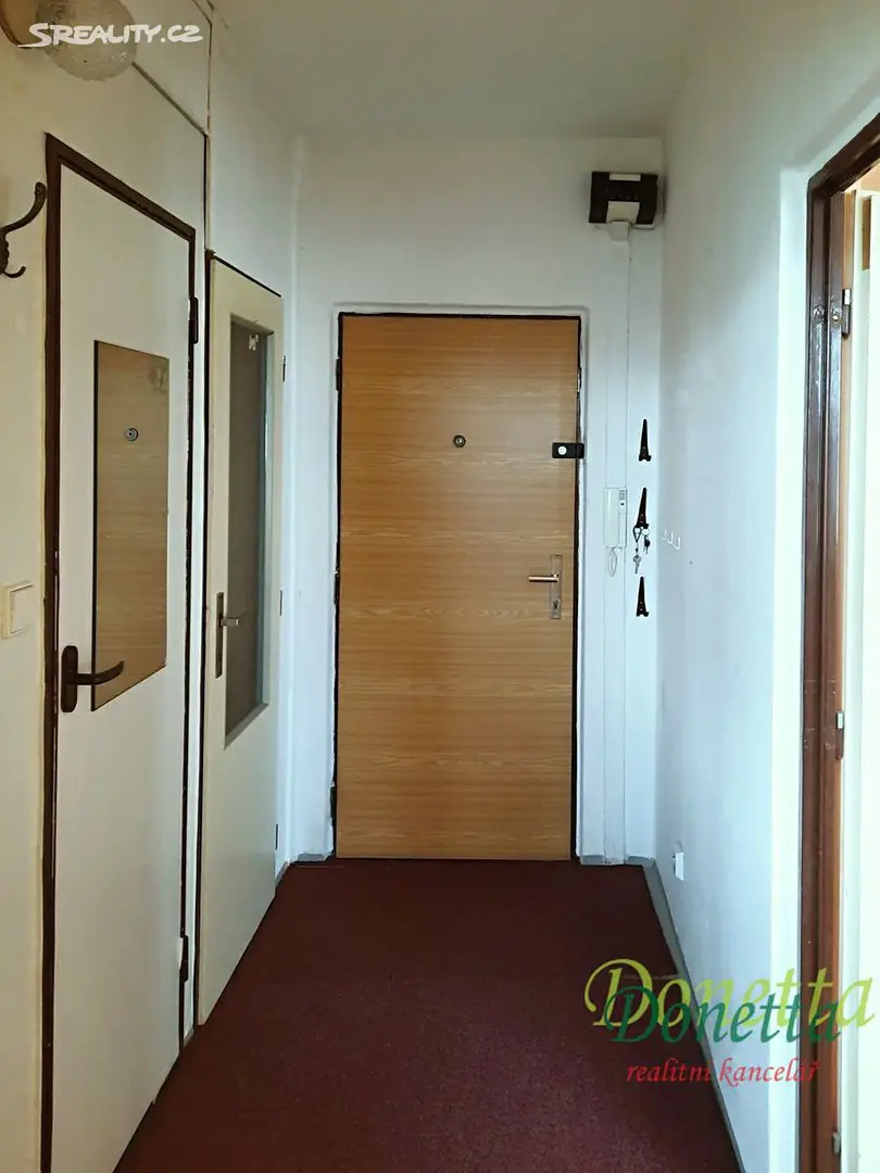 Prodej bytu 1+1 35 m², Na Rozhraní, Hradec Králové - Nový Hradec Králové