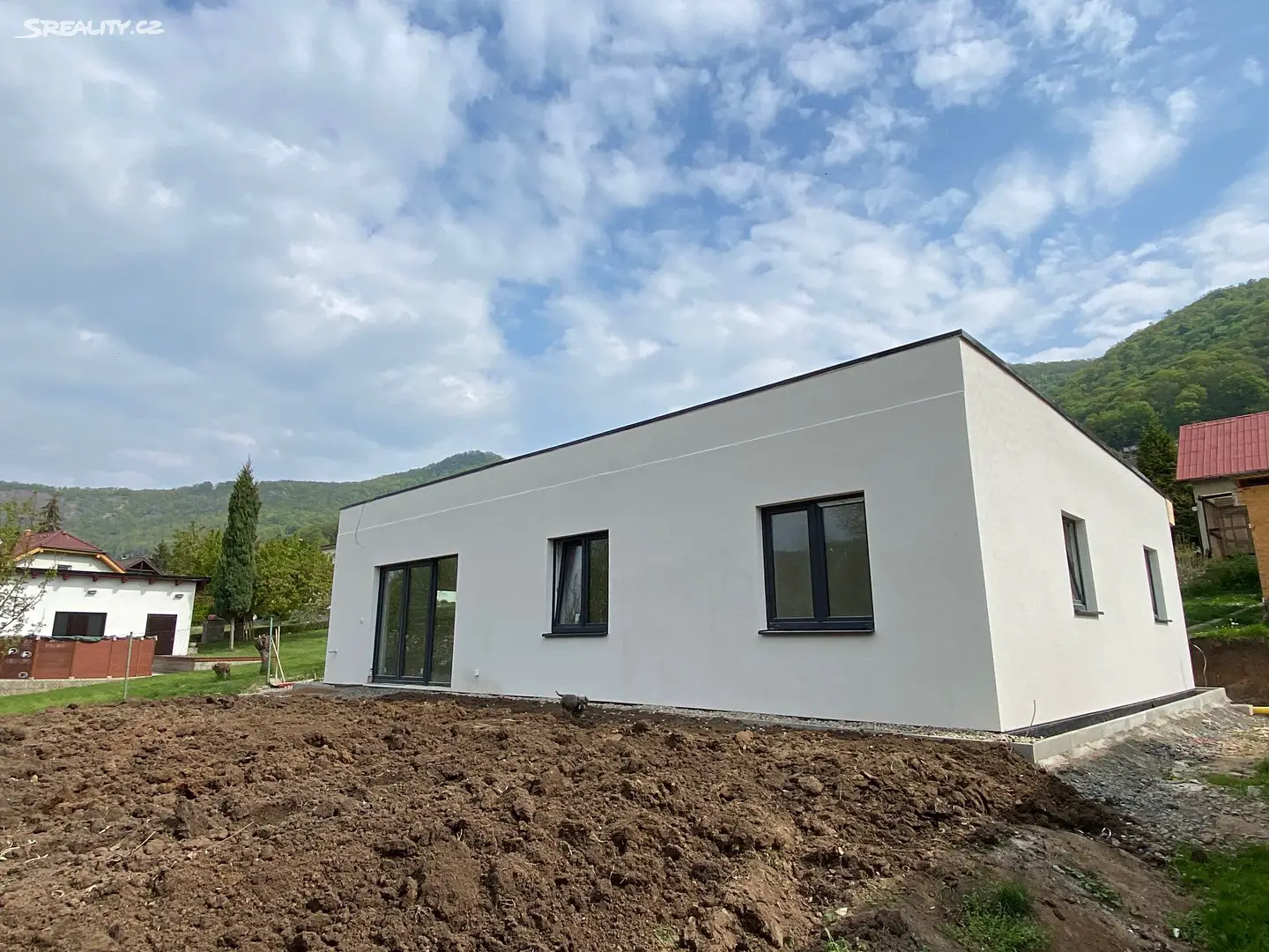Prodej  rodinného domu 121 m², pozemek 1 299 m², Sebuzínská, Ústí nad Labem - Brná
