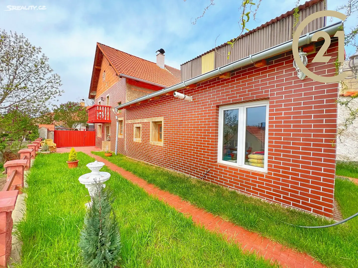 Prodej  rodinného domu 62 m², pozemek 147 m², Zlonice - Břešťany, okres Kladno
