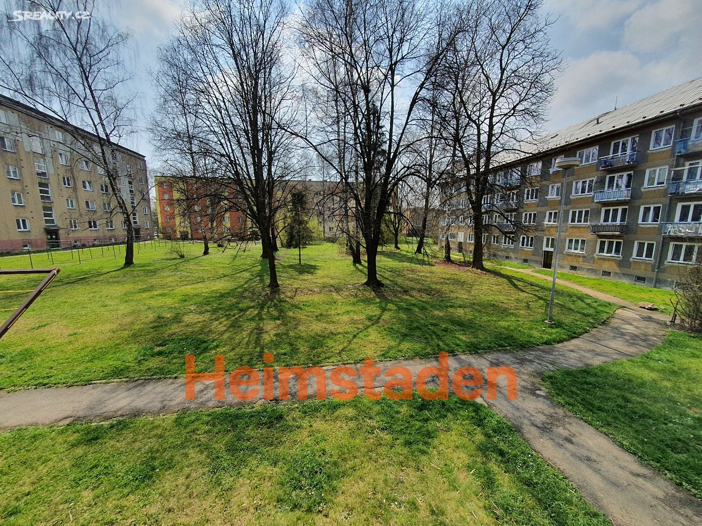 Pronájem bytu 1+kk 19 m², Dlouhá třída, Havířov - Město