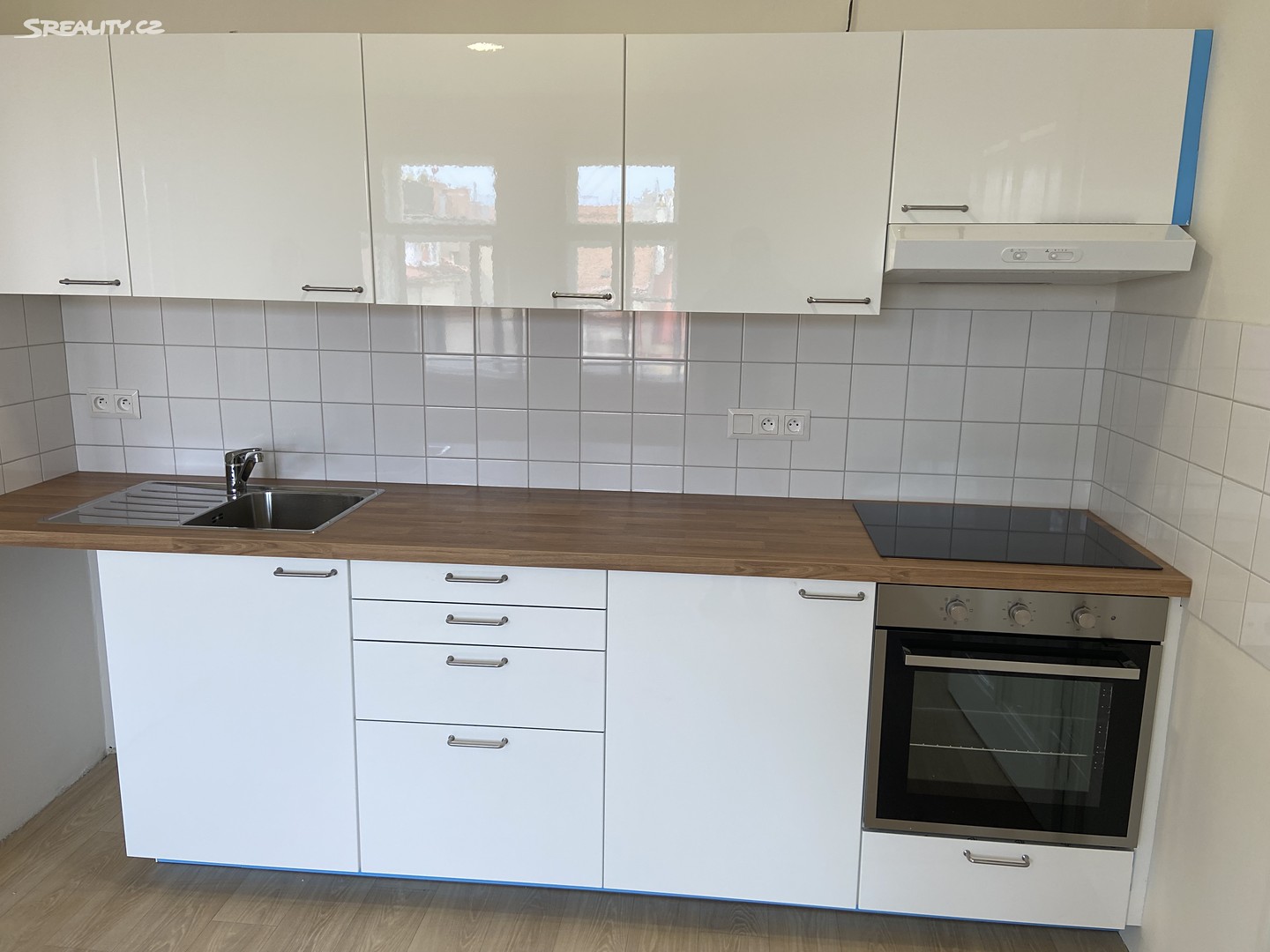 Pronájem bytu 1+kk 40 m², Wuchterlova, Praha 6 - Dejvice