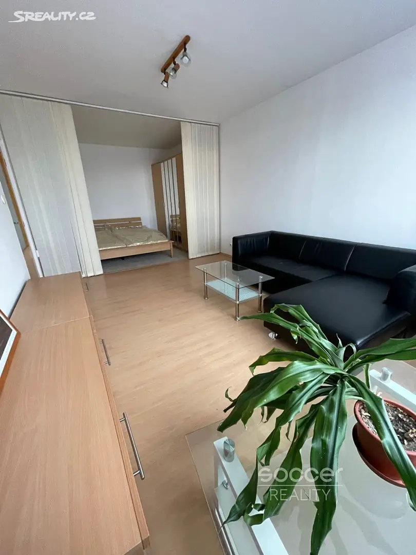 Pronájem bytu 2+1 51 m², Jana Zajíce, Pardubice - Studánka