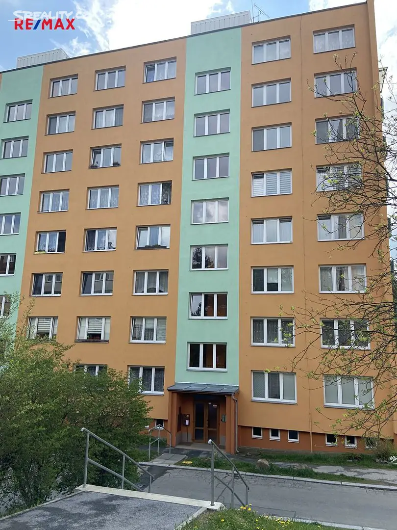 Pronájem bytu 3+1 67 m², Za Nádražím, Český Krumlov - Nádražní Předměstí