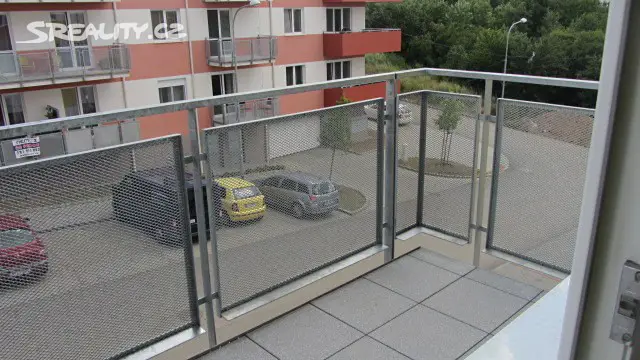Pronájem bytu 1+kk 38 m², Novodvorská, Brno - Žebětín