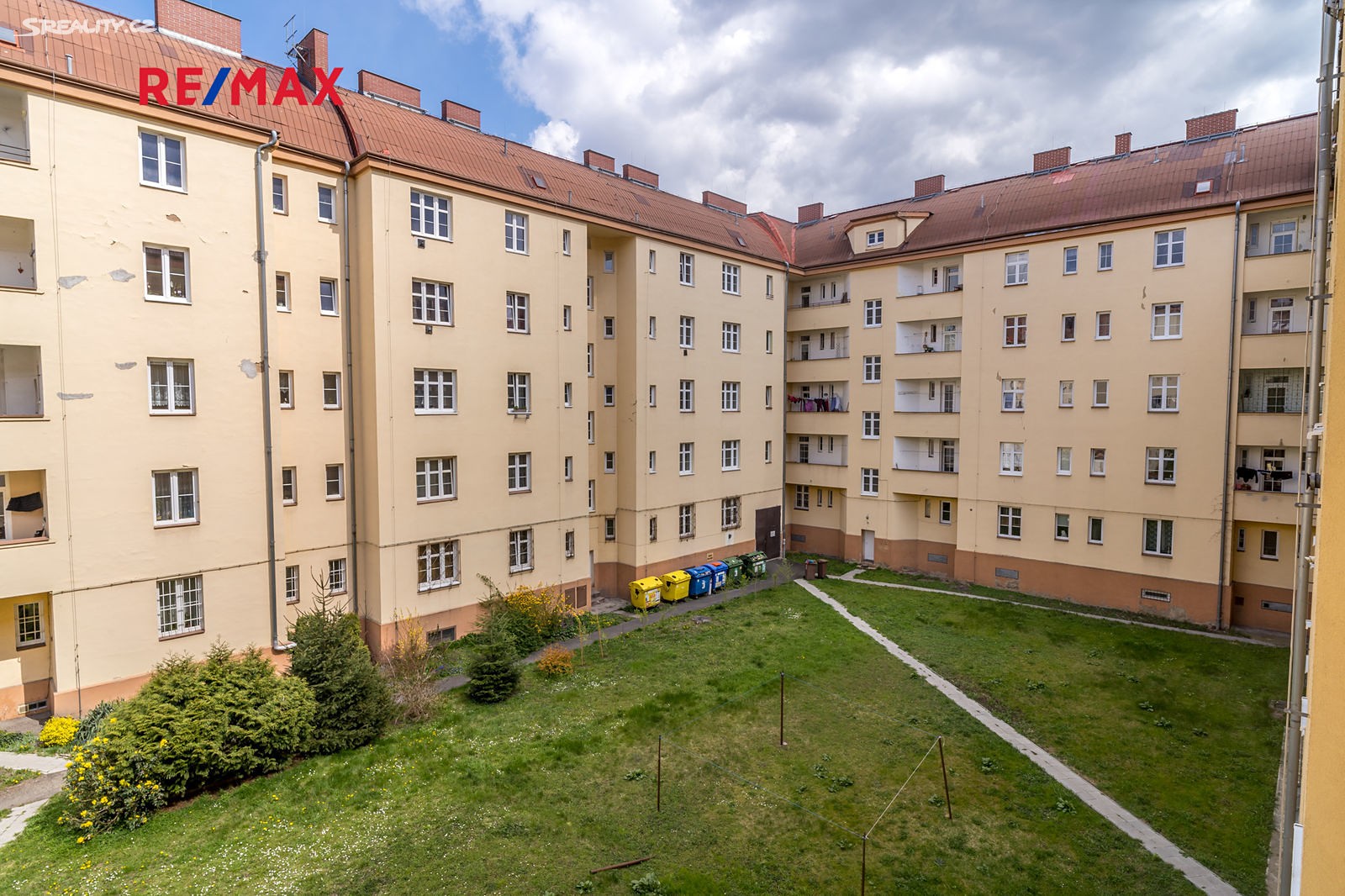 Pronájem bytu 3+1 82 m², 14. října, Teplice - Trnovany