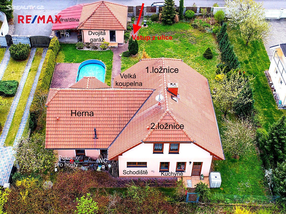 Prodej  rodinného domu 230 m², pozemek 906 m², Karfíkova, Praha 4 - Šeberov