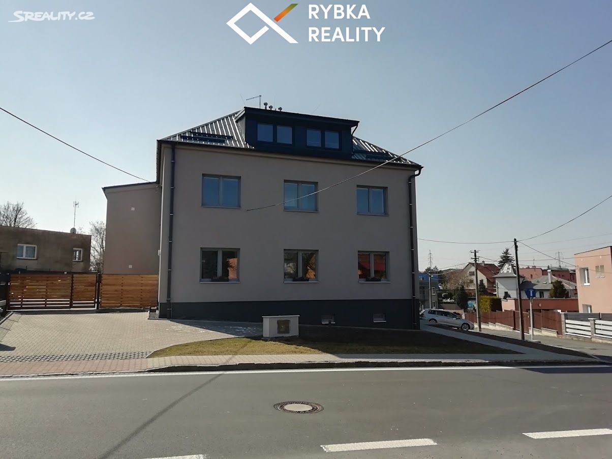 Pronájem bytu 3+kk 70 m² (Podkrovní), Mitrovická, Ostrava - Stará Bělá