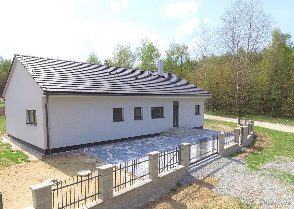 Prodej  rodinného domu 190 m², pozemek 1 100 m², Ralsko, okres Česká Lípa