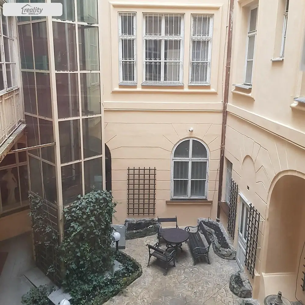 Smetanovo nábřeží, Praha 1 - Staré Město