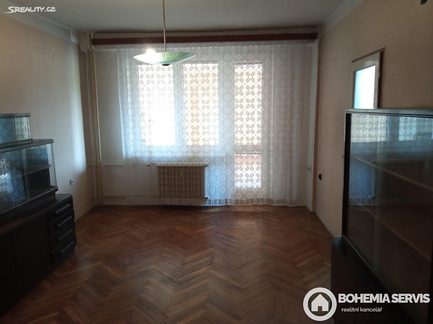 Prodej bytu 2+1 68 m², Palackého třída, Pardubice - Zelené Předměstí